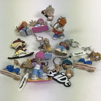 MEGA MIX TA' KEYCHAINS (100 biċċa)