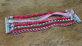 Ibiza Bracelet b'8 Saffi Aħmar (1 pz)