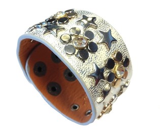 Brazuletta Lussuża Wiesa' Stil Ibiza bi Studs tal-Fidda u Strass (1 pz)
