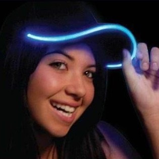 KAPELL LED LUMINUŻ / PARTY CAPS - KULUR: BLU (6 biċċiet)